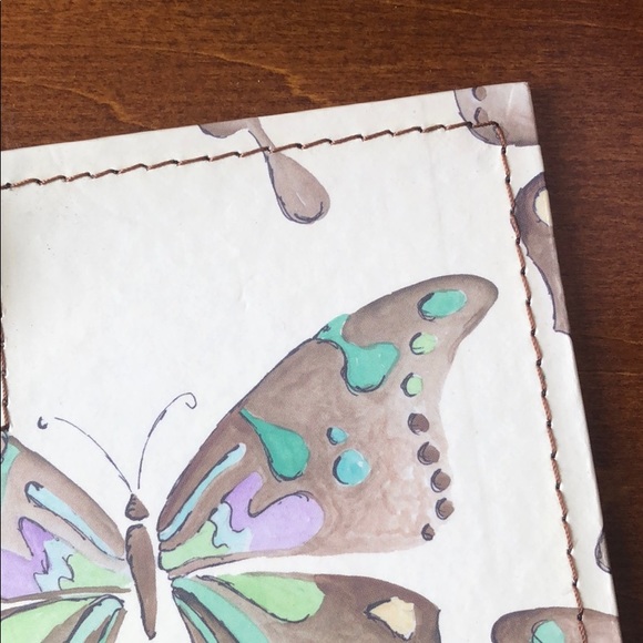 Butterfly clipboard with stitching at edges - Picture 5 of 5